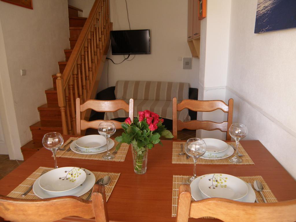 Apartment Amalija Primosten Exterior photo