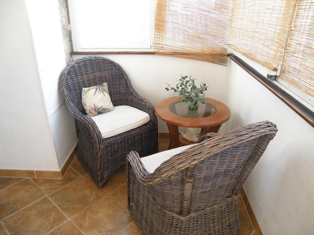 Apartment Amalija Primosten Exterior photo