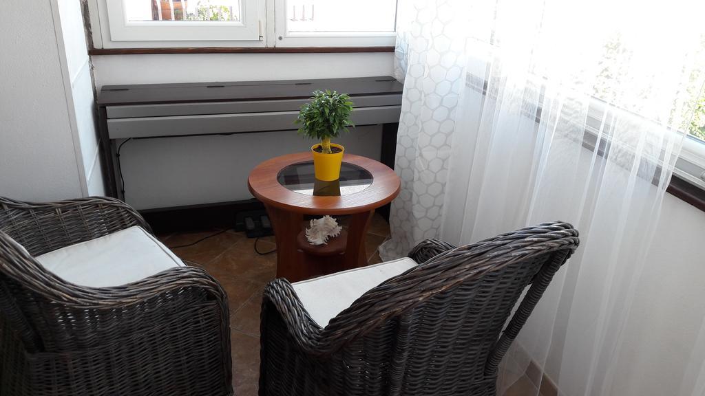 Apartment Amalija Primosten Exterior photo